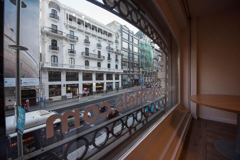 Room00 Gran Via Hostel Madrid Eksteriør bilde
