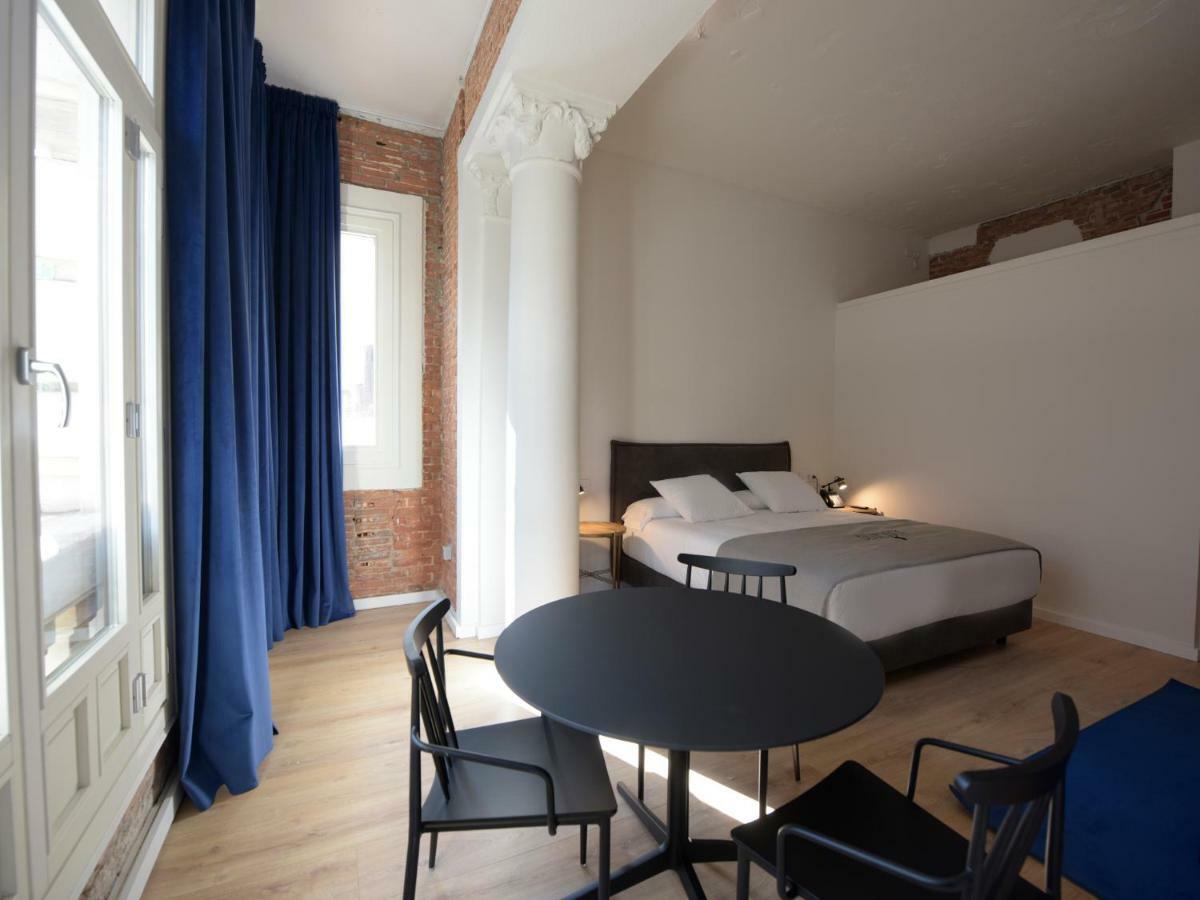 Room00 Gran Via Hostel Madrid Eksteriør bilde